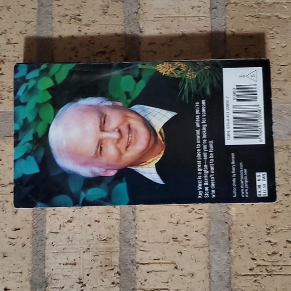 Loitering with Intent by Stuart Woods - Picture 2 of 2